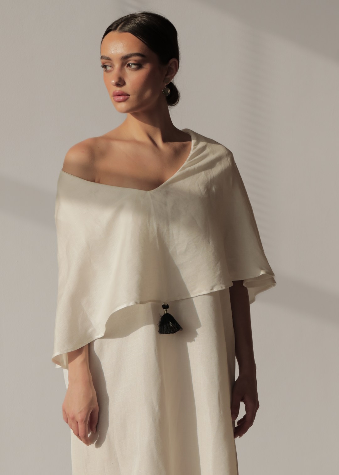 Cape Collar Dress (Sleeveless)